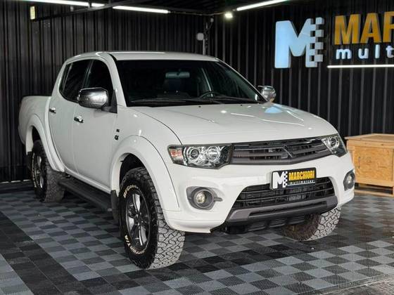 MITSUBISHI L200 TRITON 3.2 HPE 4X4 CD 16V TURBO INTERCOOLER DIESEL 4P AUTOMÁTICO MITSUBISHI L200 TRITON 3.2 HPE 4X4 CD 16V TURBO INTERCOOLER DIESEL 4P AUTOMÁTICO